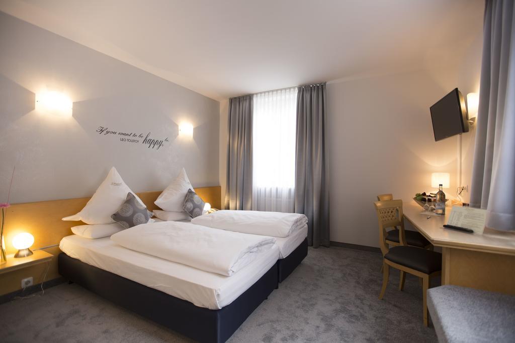 Drexel´s Parkhotel Memmingen Rum bild